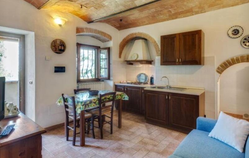 Agriturismo Casale Giulia Вольтерра Экстерьер фото